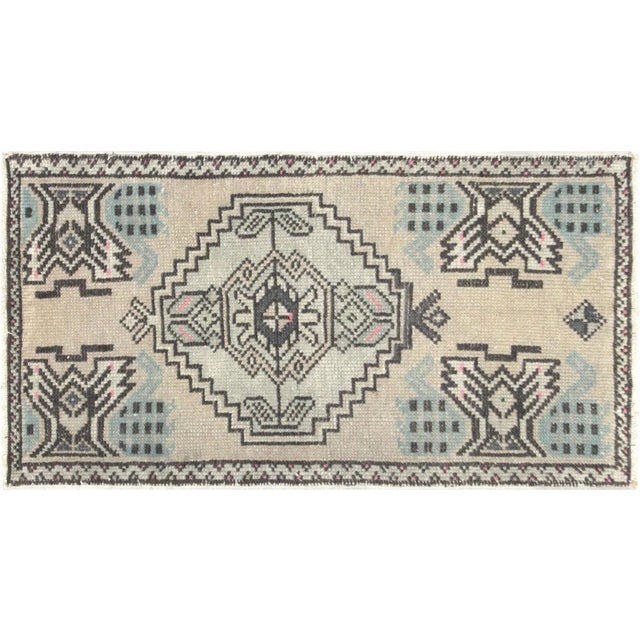 1960s Turkish Oushak Yastic Rug For Sale - Image 4 of 4