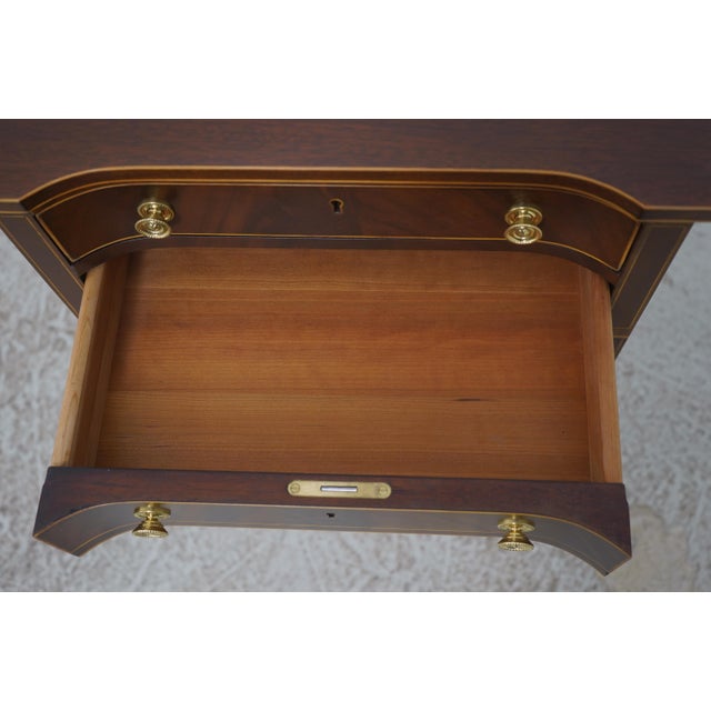 Stickley Stickley Cw-311 Colonial Williamsburg Mahogany Side Table For Sale - Image 4 of 18