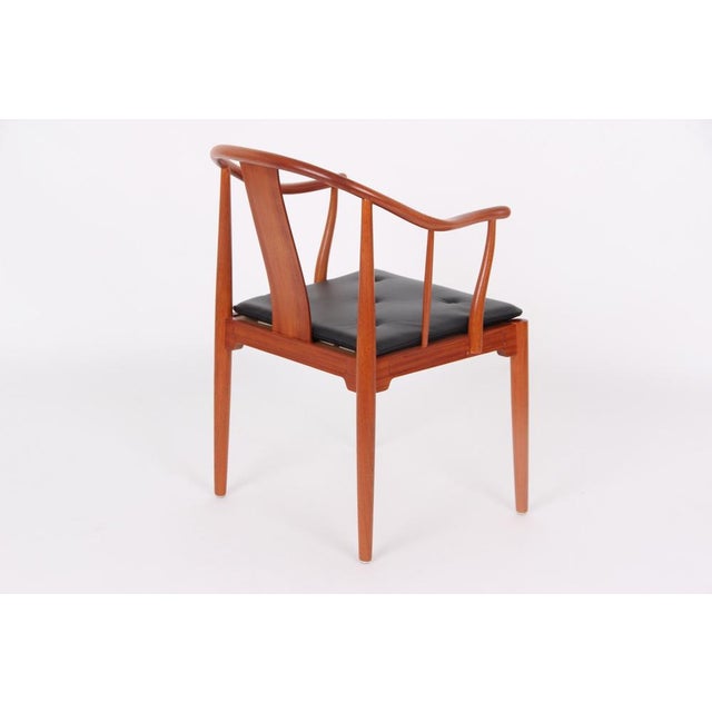 China Chair Model 4283 in Mahogany by Hans J. Wegner for Fritz Hansen, Denmark, 1984 For Sale - Image 3 of 15