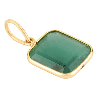 Modernist 3.66ct Octagon Emerald Bezel Pendant in 14k Yellow Gold For Sale