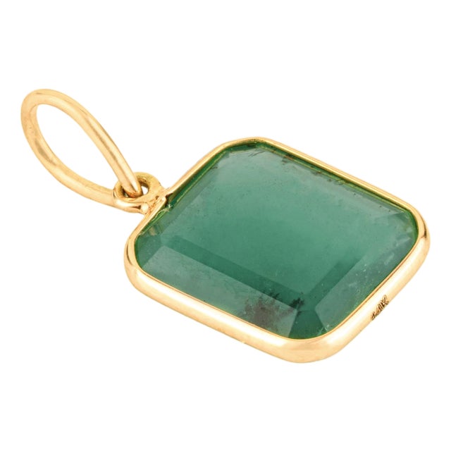 Modernist 3.66ct Octagon Emerald Bezel Pendant in 14k Yellow Gold For Sale