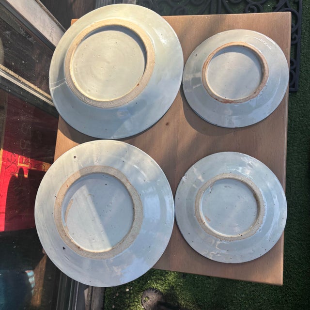 Set of 4 Antique 19th Century Canton Ware Chinese Export Blue & White Porcelain Plates For Sale - Image 4 of 12