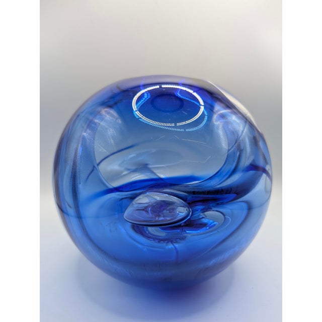William Worcester Glassworks Signed 1987 Studio Art Glass Vase Cobalt Blue For Sale - Image 11 of 13