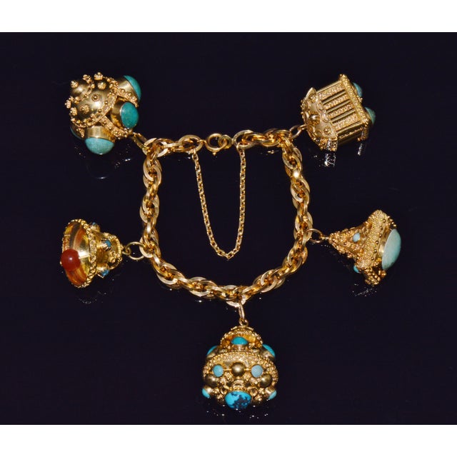 Estate Italian Unoaerre Etruscan Revival Solid 18k Gold Turquoise Carnelian Charm Fob Bracelet For Sale - Image 4 of 17