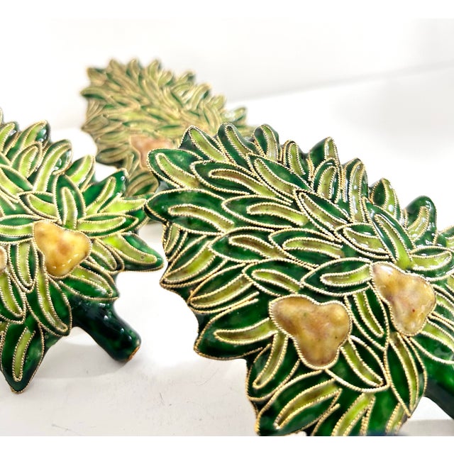 Vintage Cloisonné Christmas Tree Napkin Rings With Golden Pears, Set of 4 For Sale In Louisville - Image 6 of 9