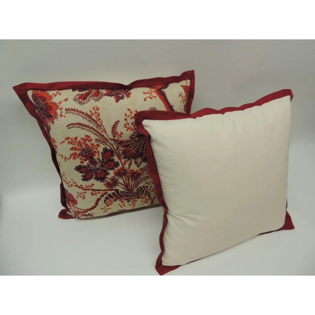 1940s Vintage French Scarlet Red and Orange Printed Linen Decorative Pillows - A Pair For Sale - Image 5 of 7