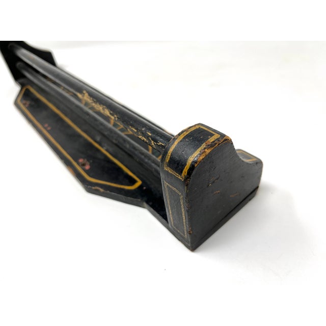 Early 20th Century Antique Folk Art Hand-Painted Black Towel Hanger Holder Bar Rack, Wall Mount For Sale - Image 5 of 10
