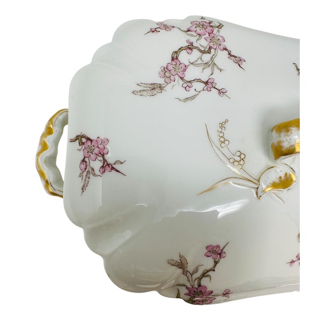 Pink Antique Haviland Limoges Covered Tureen | Schleiger 222 (Factory 3180) "Cherry Blossom" Floral | Pink & Gold For Sale - Image 8 of 17