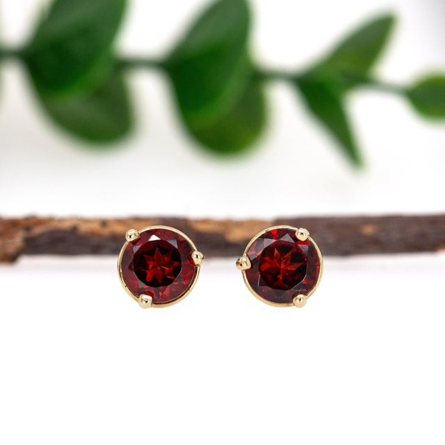 Timeless Round 6mm Red Garnet Martini Studs in Solid 14k Gold-Set of 2 For Sale - Image 4 of 7