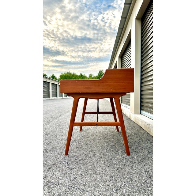 1960s Small Teak Desk by Arne Wahl Iversen for Vinde Møbelfabrik For Sale - Image 5 of 9