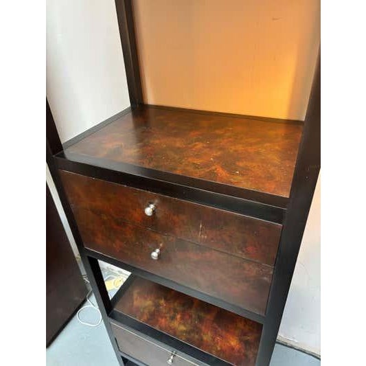 Dunbar Furniture Tall Display Cabinet in Wood, Mid-Century Modern Style, USA, 1970s For Sale - Image 4 of 11