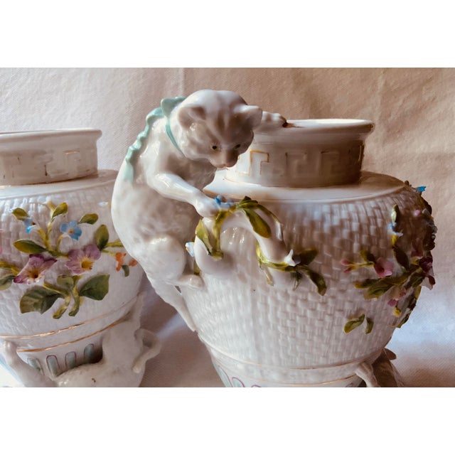 English Antique European Porcelain Playful Cat Basketweave Vases - A Pair For Sale - Image 3 of 10