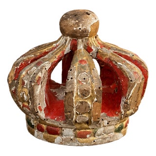 18th Century Baroque Spanish Religious Crown in Carved Polychrome and Gilt Wood For Sale
