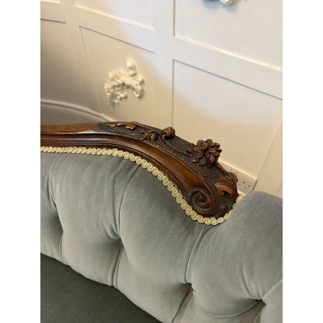 Antique Victorian Carved Walnut Chaise Lounge, 1850 For Sale - Image 10 of 17