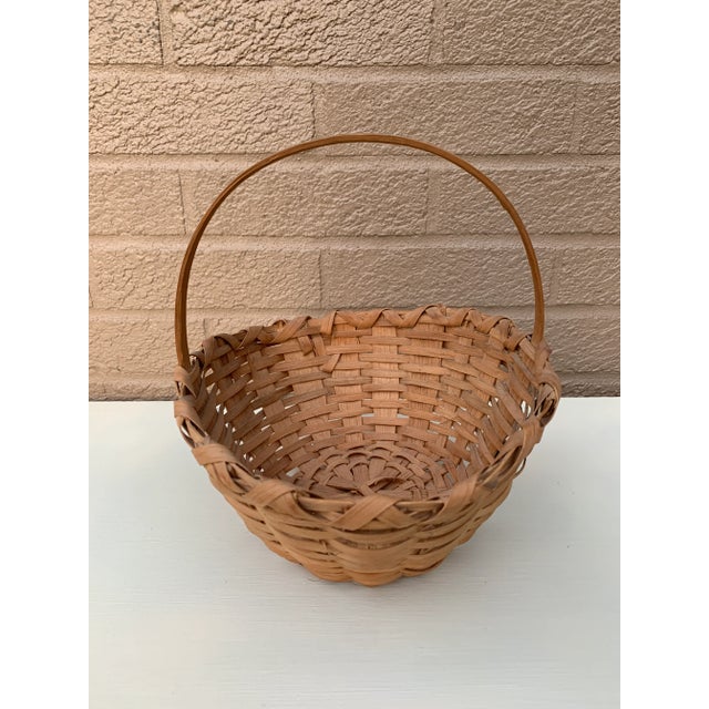 Early 20th Century American Splint Oak Gathering Basket For Sale - Image 9 of 10