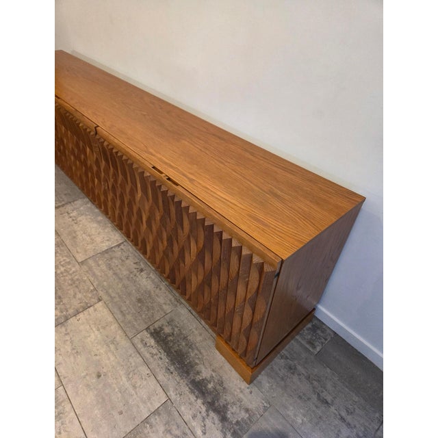Large Brutalist Oak Sideboard from Aurora, 1975 For Sale - Image 10 of 16