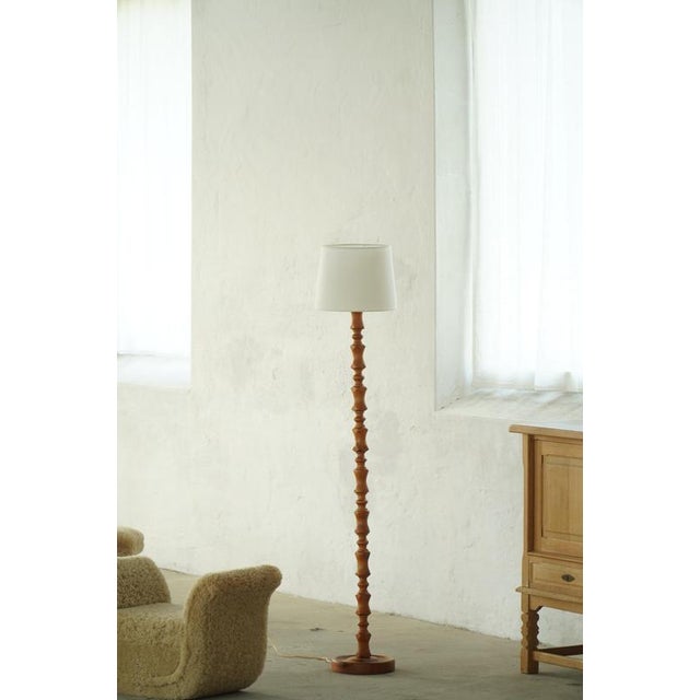Gold Scandinavian Modern Sculptural Turned Pine Floor Lamp, Denmark, 1970s For Sale - Image 8 of 14