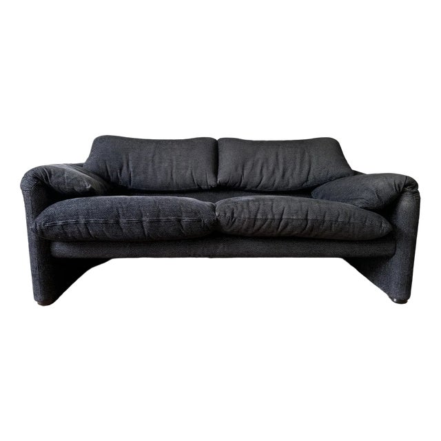 Italian Black Two-Seater Loveseat Sofa by Vico Magistretti for Cassina, 1980s For Sale