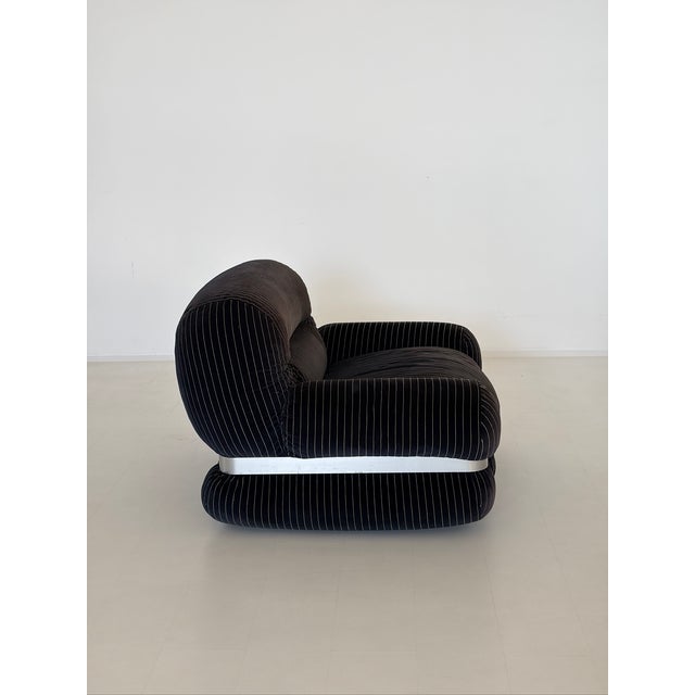 Space Age Living Room Set in Dark Blue Striped Velvet and Metal, 1970s, Set of 3 For Sale - Image 10 of 18