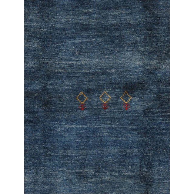 1980s Hand-Knotted Persian Gabbeh Rug 4'8" X 6'6" For Sale - Image 4 of 5