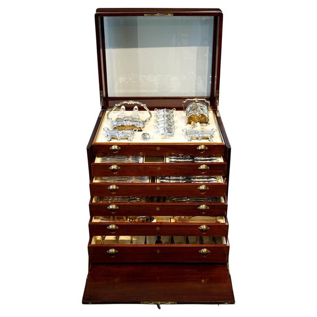 Extensive Cutlery Set for Twelve Persons, Set of 196 For Sale - Image 18 of 18