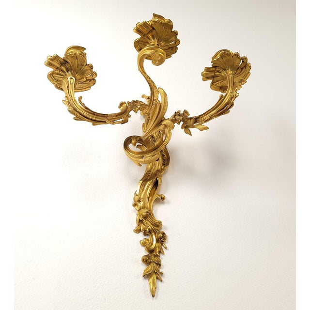 Pair of French Louis XV Gilt Bronze (Ormolu) Sconces, Circa 1740 For Sale - Image 4 of 10