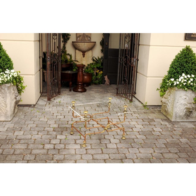 Midcentury Italian Vintage Brass Cocktail Table with Lucite Top and Looping Base For Sale In Atlanta - Image 6 of 12