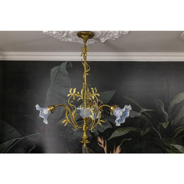 French Art Nouveau Opalescent Glass & Bronze Floral Chandelier, 1920 For Sale - Image 3 of 18