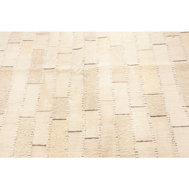 Early 21st Century Contemporary Textural Wool, Silk and Leather Rug by Doris Leslie Blau For Sale - Image 5 of 9
