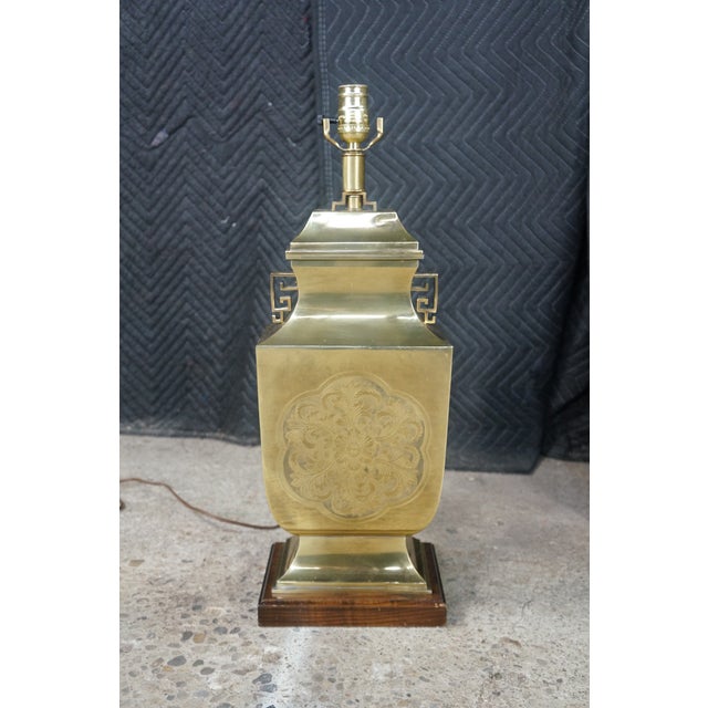 2 Mid Century Chinoiserie Etched Brass Table Lamps Asian Urn Tea Caddy Jar Pair For Sale - Image 4 of 18