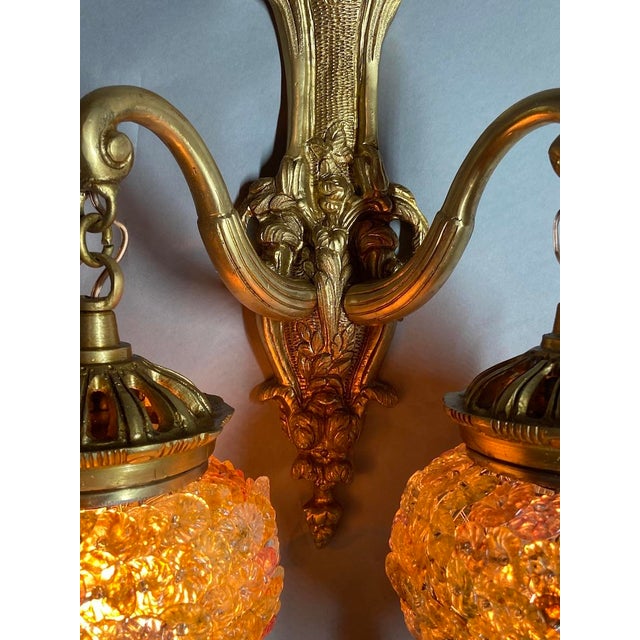1980 Louis XVI Gold Bronze Amber Crystal Wall Lamp Sconce - 1 Pc For Sale - Image 11 of 18