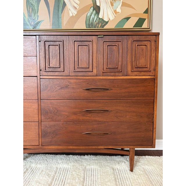 1960s Vintage 1960s Broyhill Sculptra Walnut Mid Century Magna Chest Dresser For Sale - Image 5 of 12