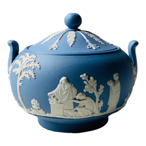 1930s Wedgwood Jasperware Covered Sugar Bowl in Classical Blue With White Neoclassical Relief