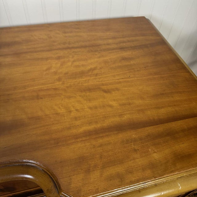 Vintage Ca. 1930s French Provincial Desk / Vanity For Sale - Image 11 of 17