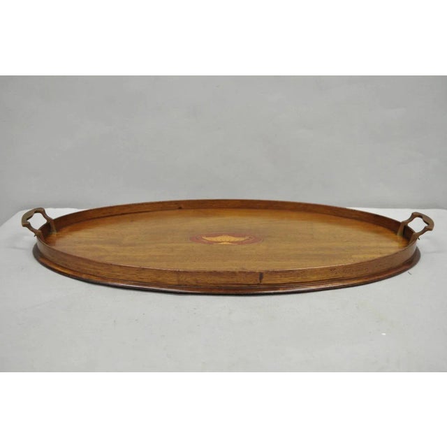 Traditional Antique English Edwardian Oval Mahogany Butlers Bar Serving Tray With Urn Inlay For Sale - Image 3 of 12