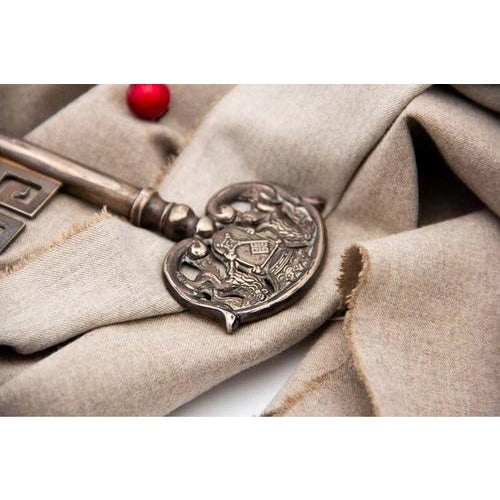 Silver Key Cut and Crowned with English Symbols, in Very Good conditions. Designed from 2000 This piece has an attribution...