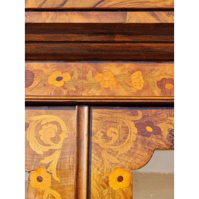 Mobile Living Room Bookcase Inlaid with Briarwood For Sale - Image 5 of 11