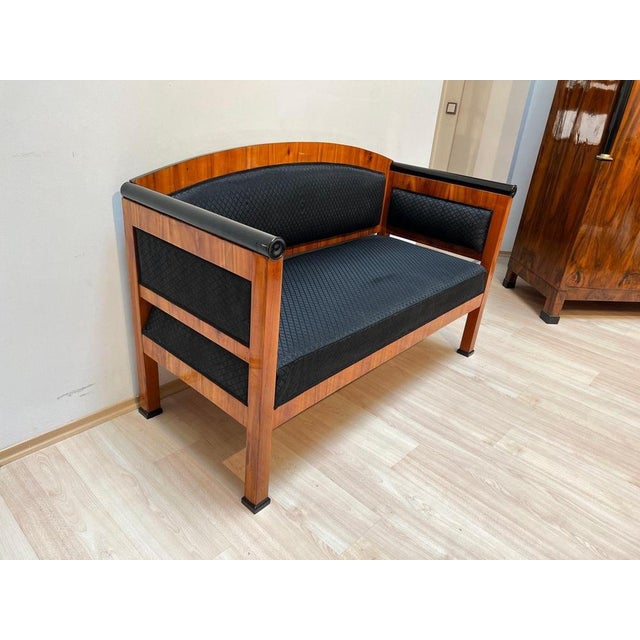 Biedermeier Sofa in Cherry Veneer and Horsehair, South Germany, 1830s For Sale - Image 6 of 18