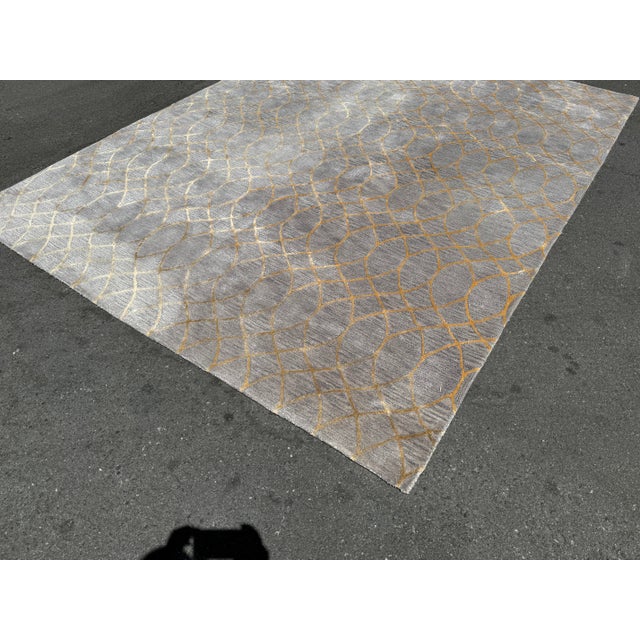 7ft 7in × 9ft 8in Bashian Greenwich Gray + Gold Geometric Area Rug For Sale - Image 9 of 9