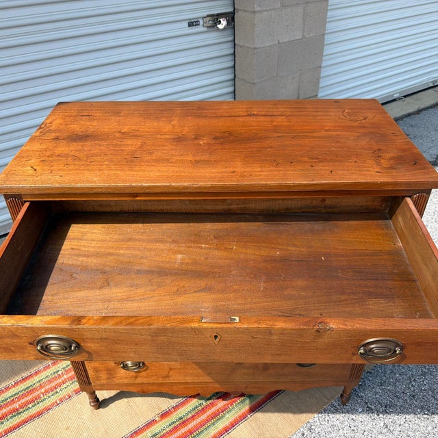 Antique Walnut Sheraton Chest of Drawers, Circa 1810-1820, Western Pennsylvania For Sale - Image 13 of 18