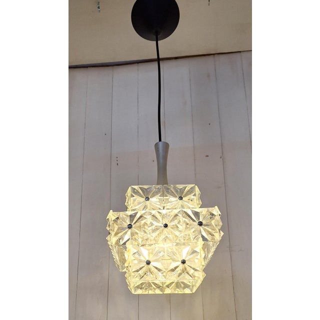 1970s Vintage Hanging Lamp with Clear Square Plastic Prism Shade, 1970s For Sale - Image 5 of 7
