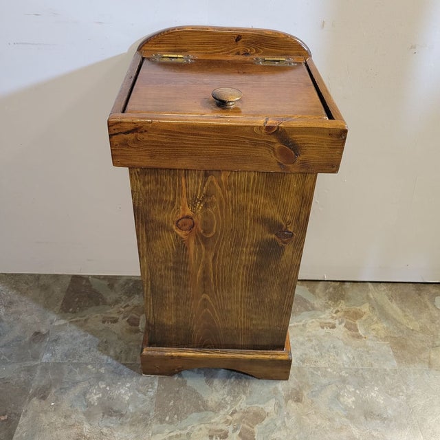 Farmhouse trash can 2025