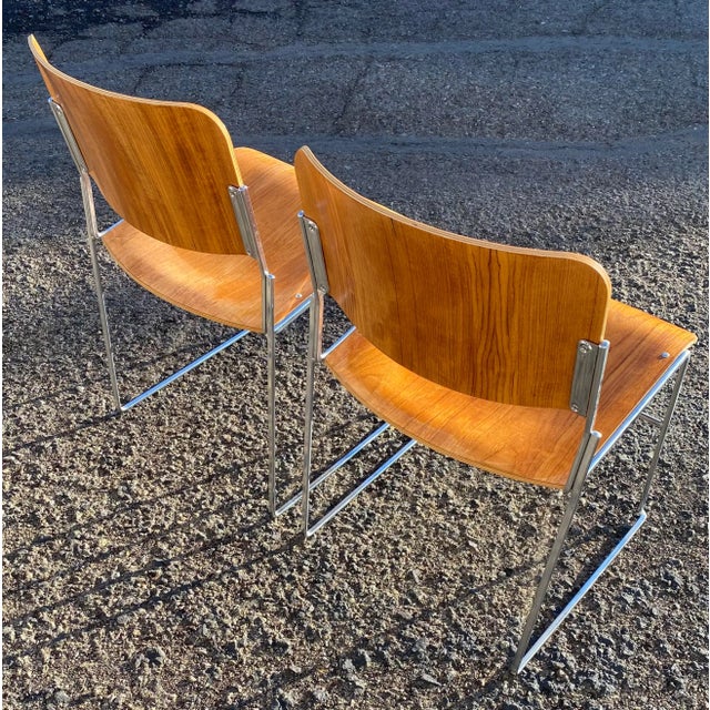 David Rowland 1950s Pair of David Rowland 40/4 Blonde Ash Desk/ Side Chairs For Sale - Image 4 of 13