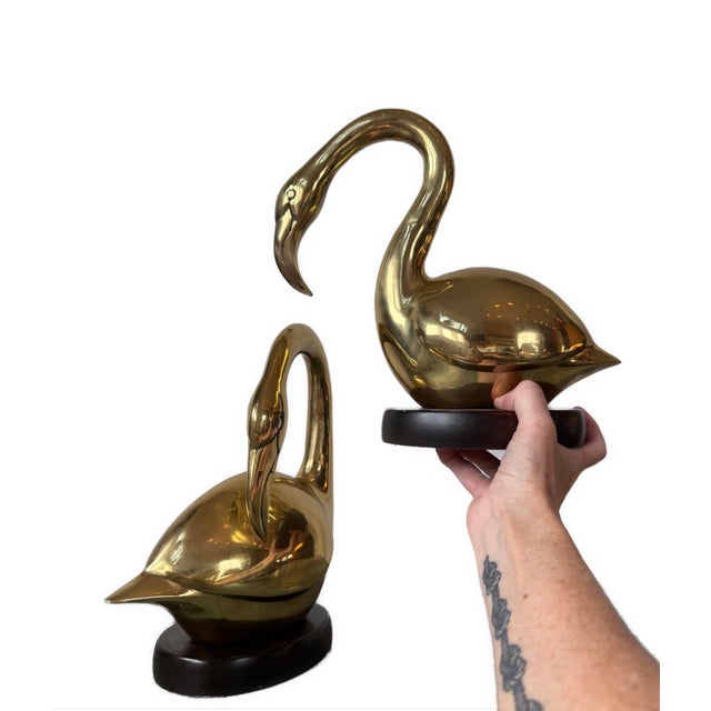 Late 20th Century Vintage Pair of Mod Brass Flamingos on Wooden Base For Sale - Image 5 of 10
