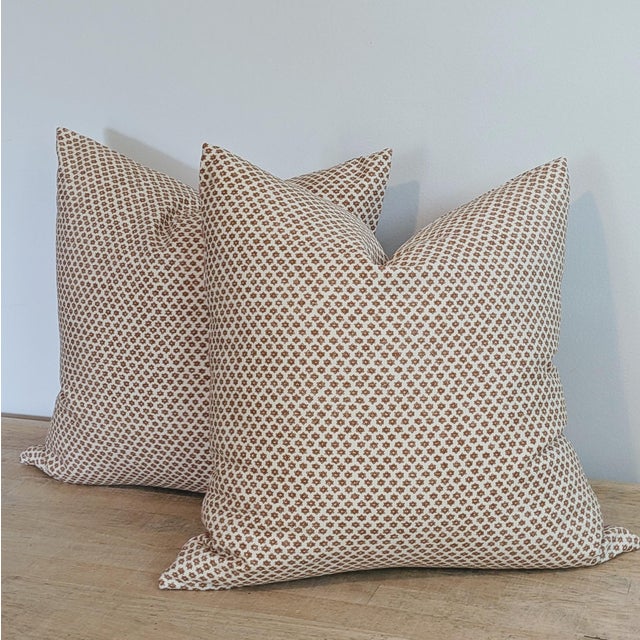 Virginia Kraft Jangal Supreem pillows in warm colorway (browns and pinks) features pretty vines and a bold paisley in 100%...