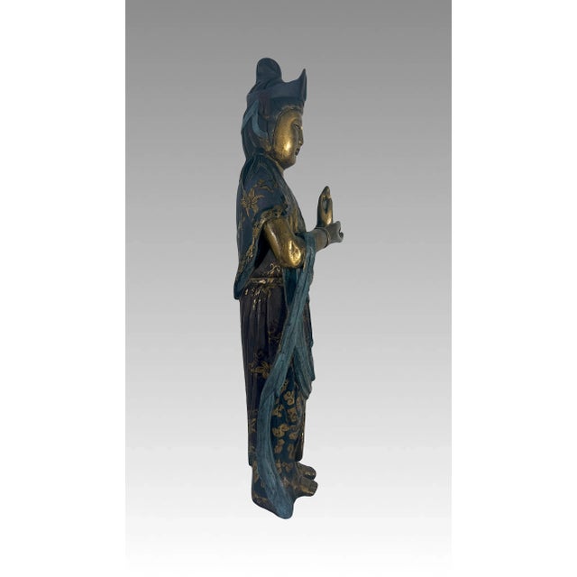 Chinese Antique Lacquer & Polychrome Carved Wood Figure of Guan Yin, Chinese Goddess of Compassion & Mercy Circa 1890 For Sale - Image 3 of 10