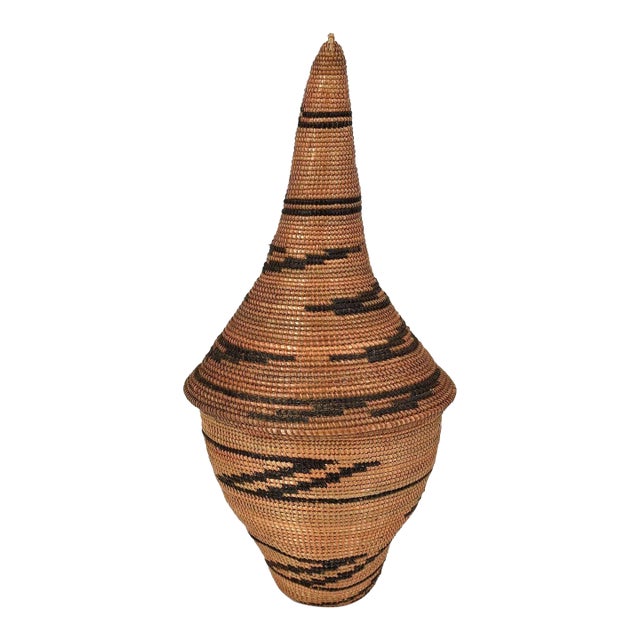 Early 20th Century Tutsi Basket with Lid Rwanda For Sale
