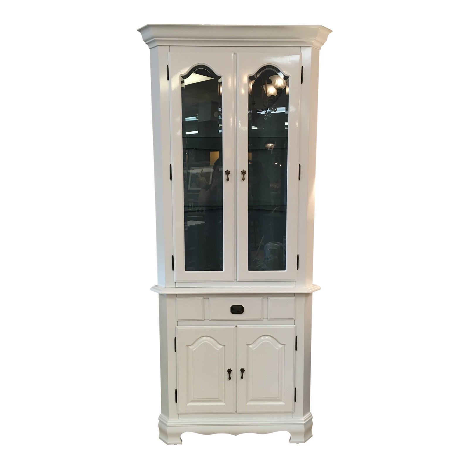 1950s Traditional High Gloss White Corner Cabinet Chairish
