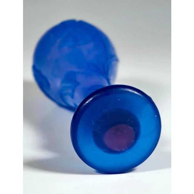 Very Daum Nancy Art Nouveau Cameo Vase with Flower Decor France 1895/1900, 1890s For Sale - Image 6 of 7