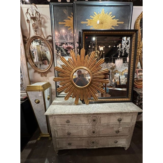 Modern Italian Carved and Giltwood Sunburst Mirrors For Sale - Image 3 of 6